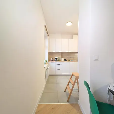 Rozbrat Point By Bookinghost *