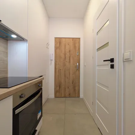 Rozbrat Point By Bookinghost