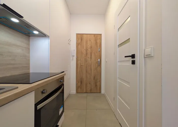 Rozbrat Point By Bookinghost