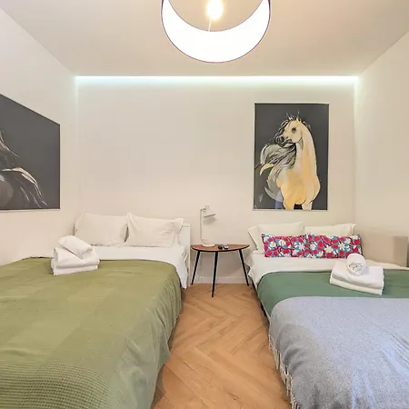 Rozbrat Point By Bookinghost Appartement