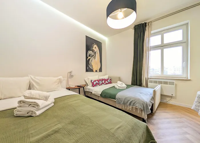 Rozbrat Point By Bookinghost *